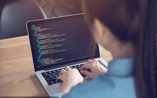 东至 api php源码,下载的php源码怎么运行呢？